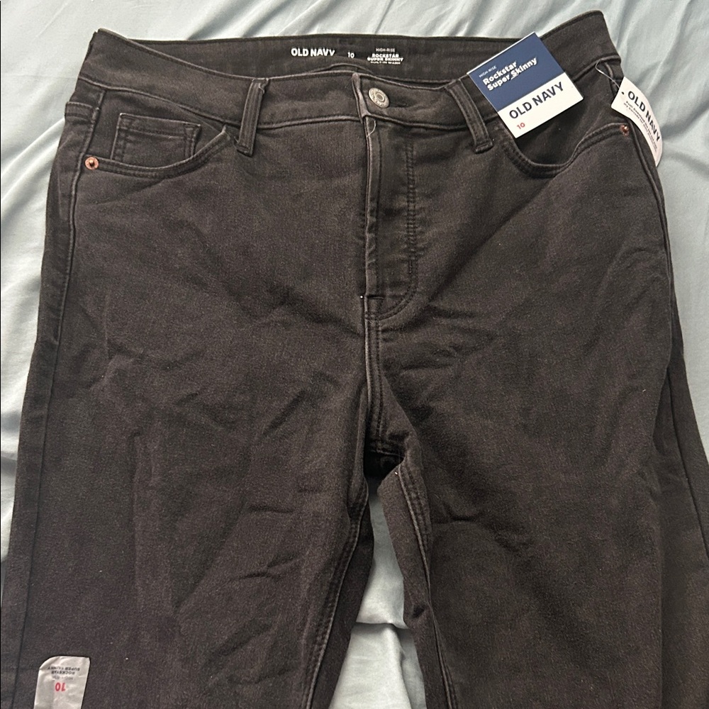 Old Navy high rise is rockstar super skinny size 10 eans